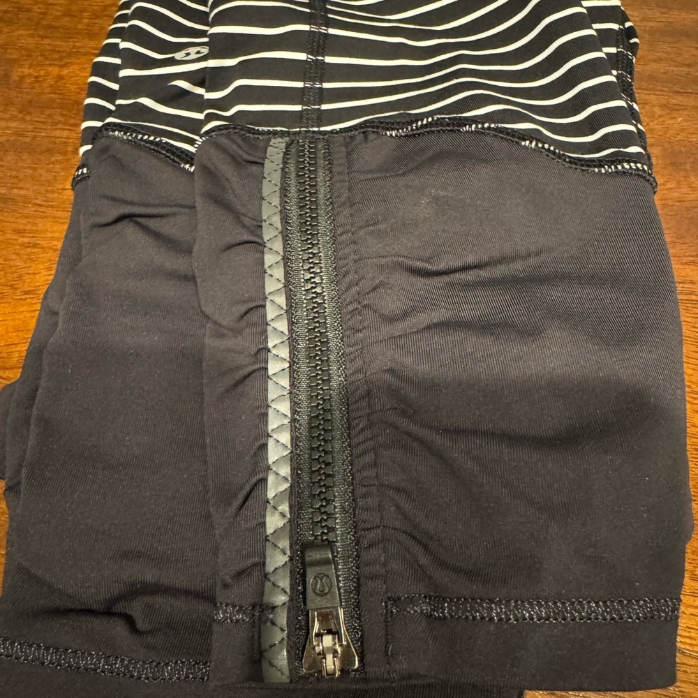 LULULEMON Runday Crop Legging Parallel Stripe RARE - Picture 10 of 10